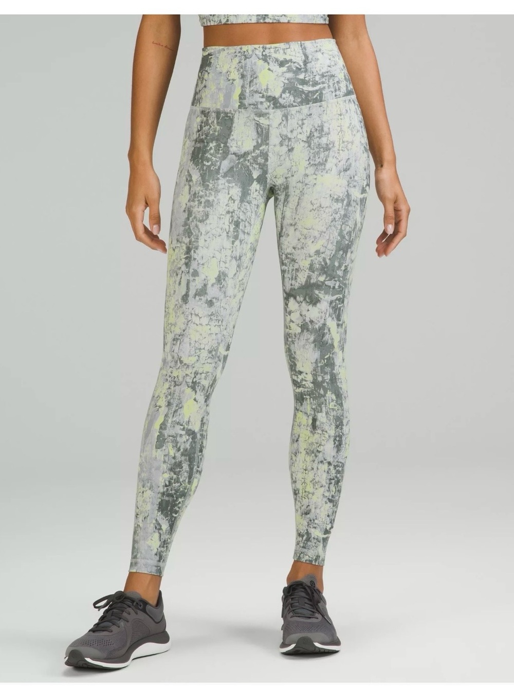 Lululemon Wunder Train High rise tight